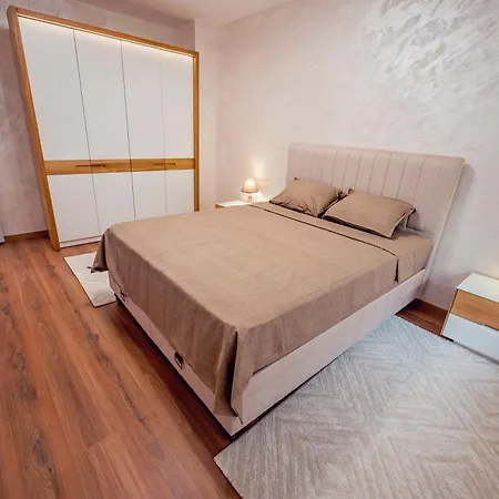Infinity Boutique Apartment Warna